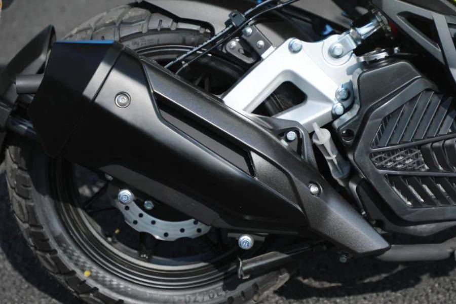 根据工信部信息,新车搭载了一台150排量的水冷发动机,最大功率12