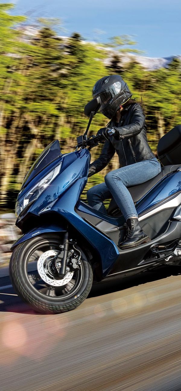 豪爵这款150水冷踏板摩托,整体表现让人满意.