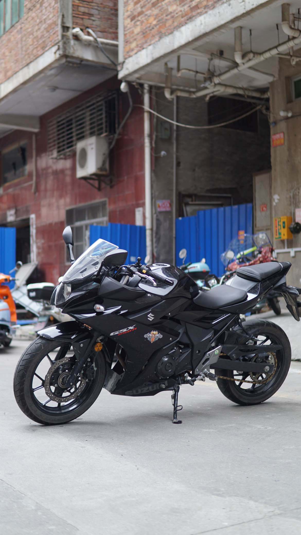二手豪爵铃木gsx250r