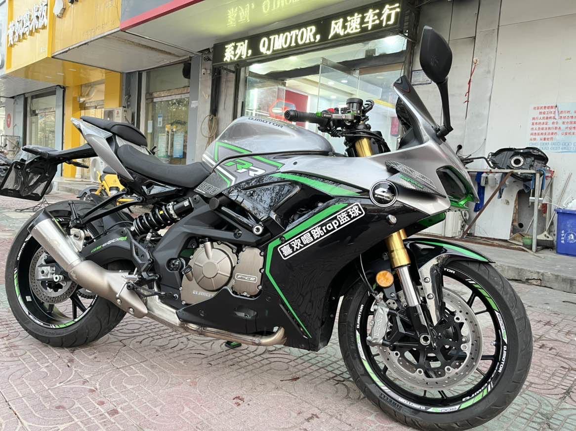 Qjmotor赛600二手摩托车 摩托范 哈罗摩托