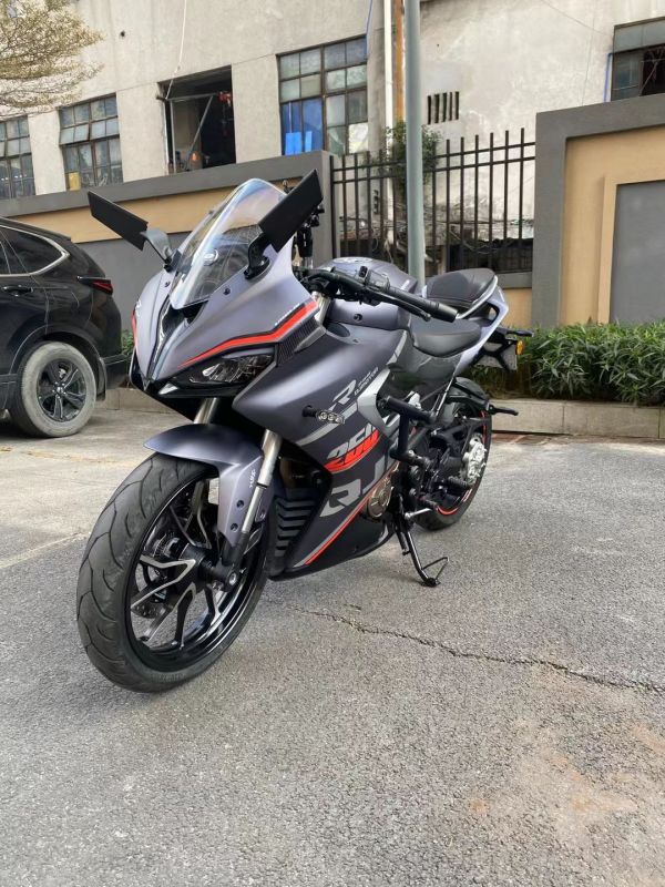 适合新手入门的仿赛,钱江赛250!