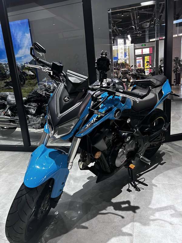 黄龙300的后身——qj追350