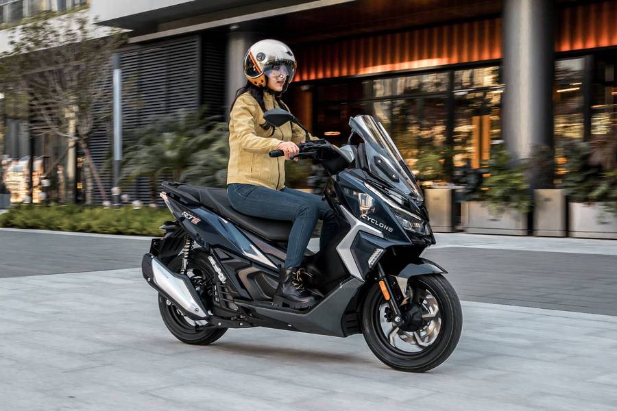 2023年伊始,国产踏板摩托车市场便开始了激烈的内卷大赛,这一次赛科龙