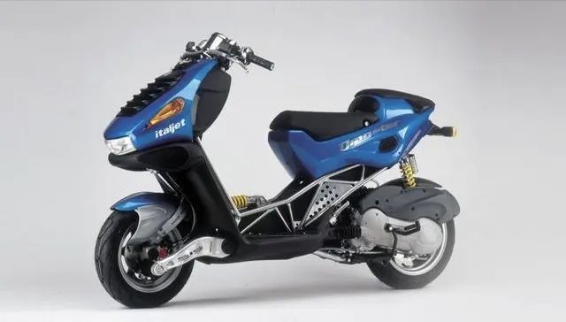 意大利机甲小猛兽即将来袭,italjet意塔杰特150踏板即将上市!