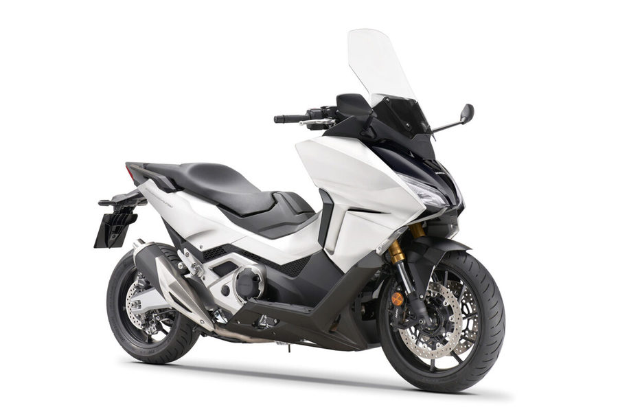 激情与便利的完美结合:盘点5款双缸运动踏板摩托车