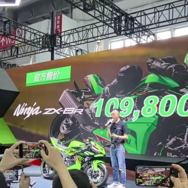 109800元，川崎ZX-6R上市，“动如脱兔，静如处子” 怎能不喜