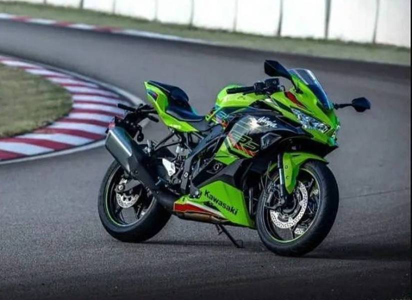 川崎发布新车预告，到底是新款ZX-4R还是ZX-25R？