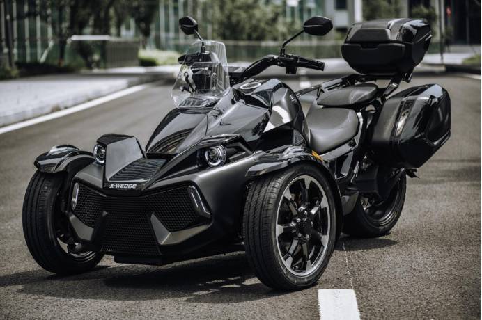 庞巴迪的f3或是稍微非主流一点的雅马哈niken gt,但两者都为进口车型