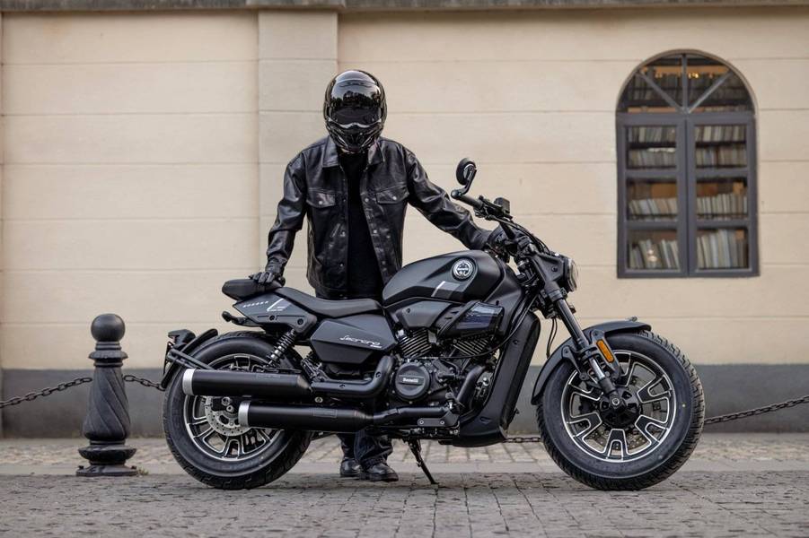 贝纳利首款v缸巡航车