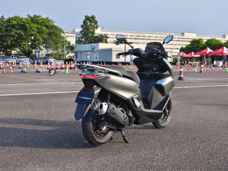 现象级150爆款神车五羊本田NWT来袭！1小时2178台的预售销量谁能比肩？