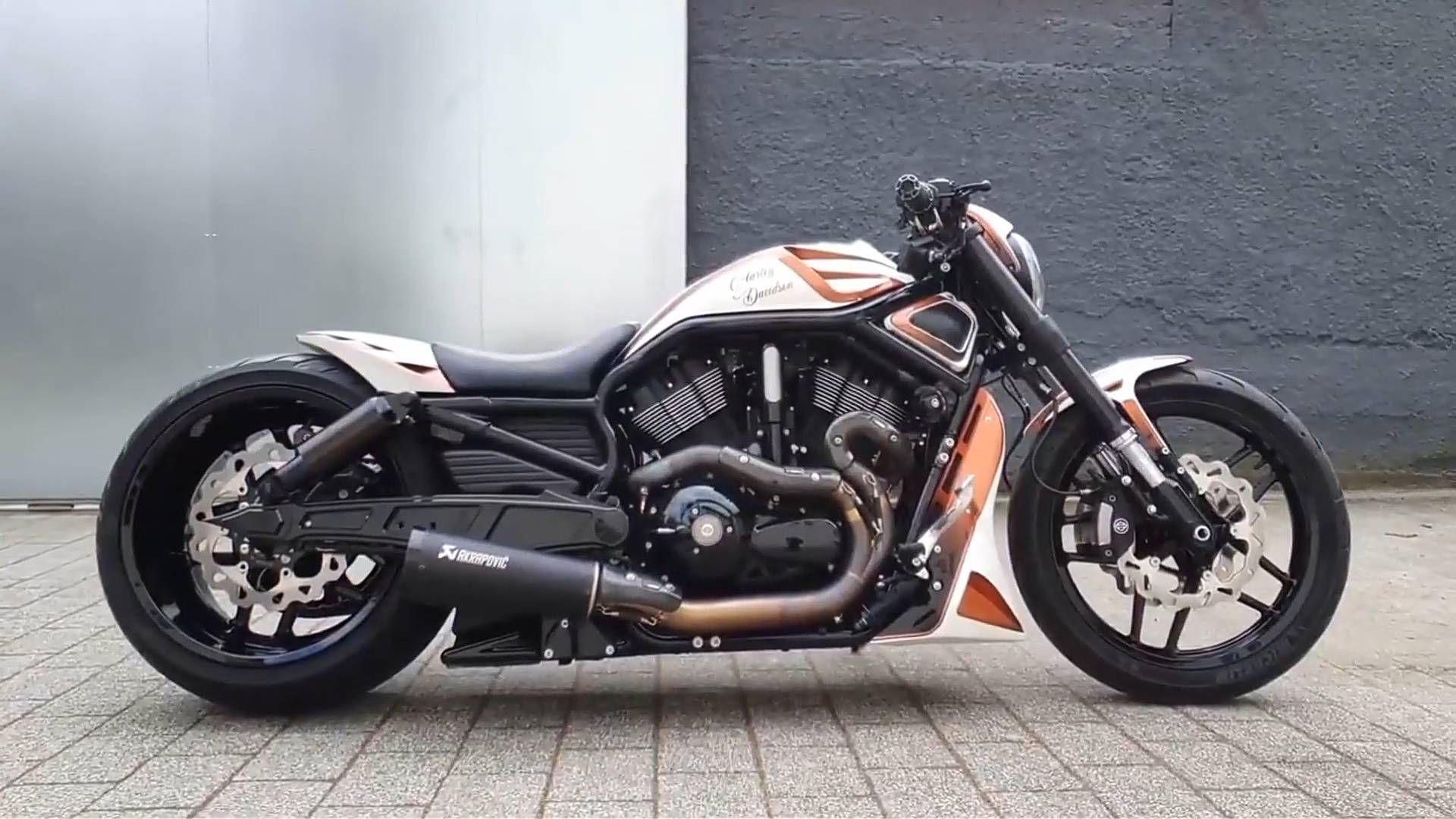 夜路德改装harleydavidsoncustombike300nightrod