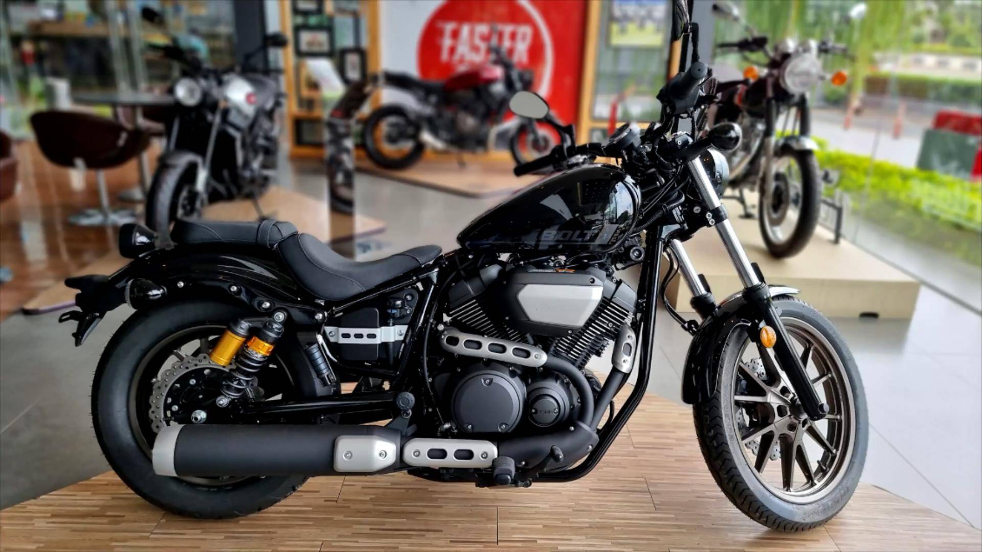 yamahaboltrspec展车实拍日式bobber中的小生