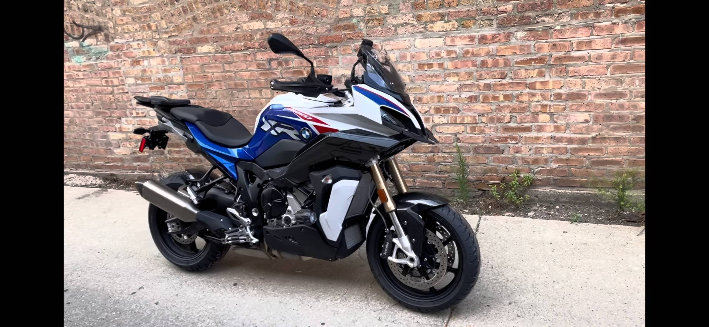 2021bmws1000xr实车展示