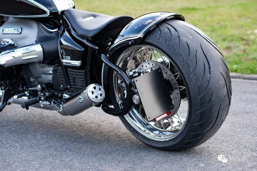 定制| 又是大宽胎 宝马r18改装欣赏,摩托范-哈罗摩托