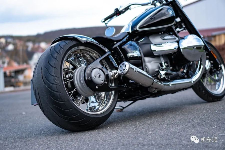 定制 | 又是大宽胎 宝马r18改装欣赏
