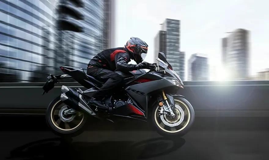 名车介绍:本田入门级仿赛——cbr250rr