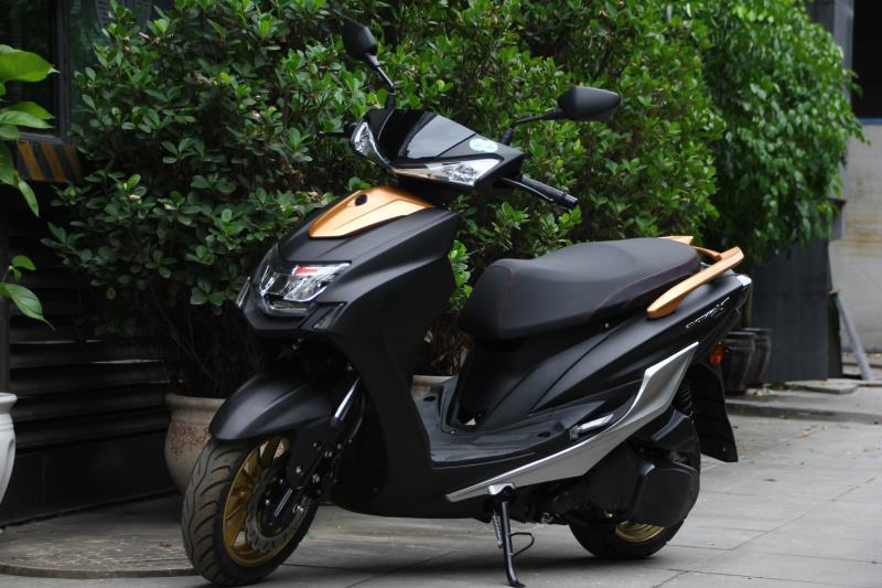 国产雅马哈劲战—林海五代目:油耗2.5l,极速95,售1万多