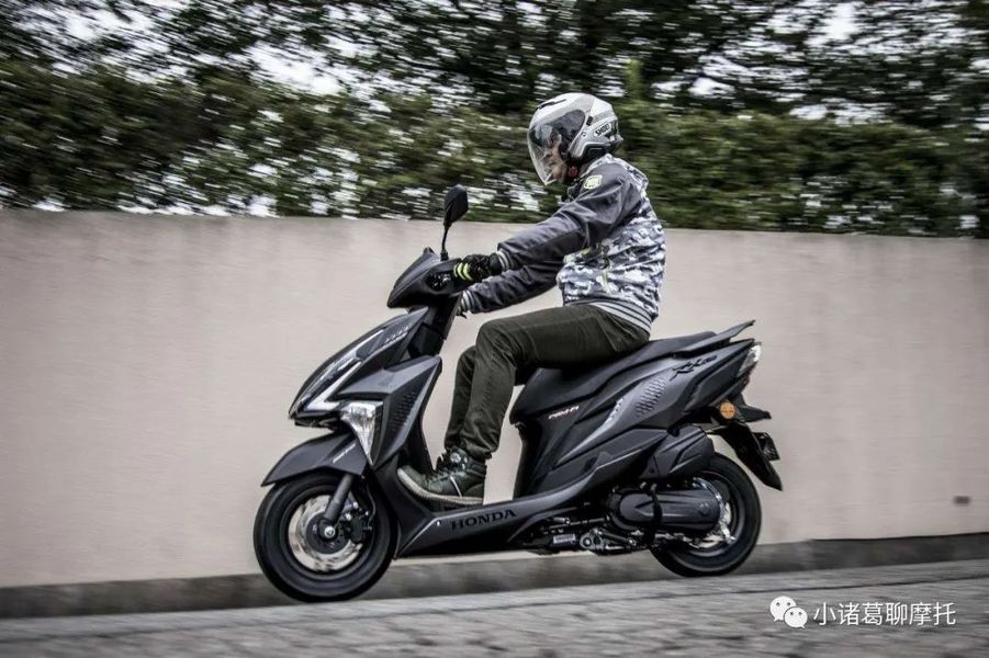 踏板车死亡摇摆的原因 踏板车死亡摇摆的原因