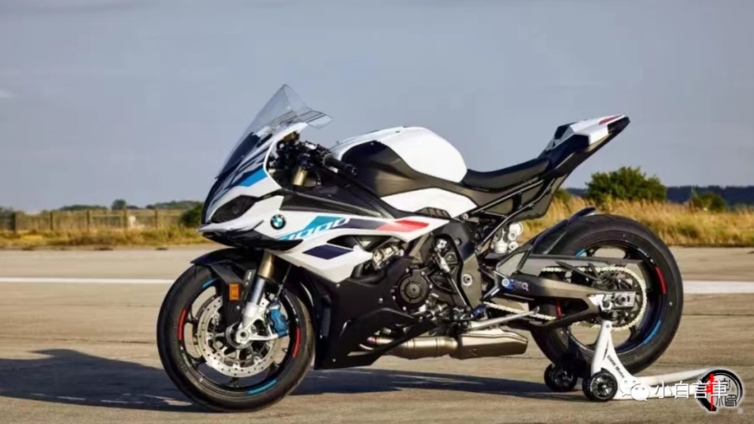 新车 23款宝马s1000rr定风翼加持动力提升加速3 1秒