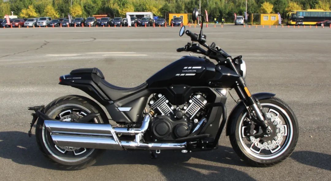 高金首款国产公升级巡航车细节展示