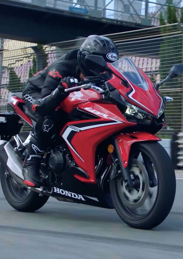 本田cbr400r实力分析