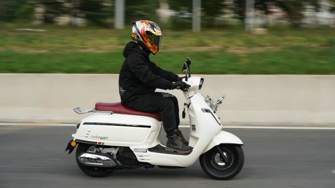 五本plus探戈150复古踏板试驾——有操控,更有配置