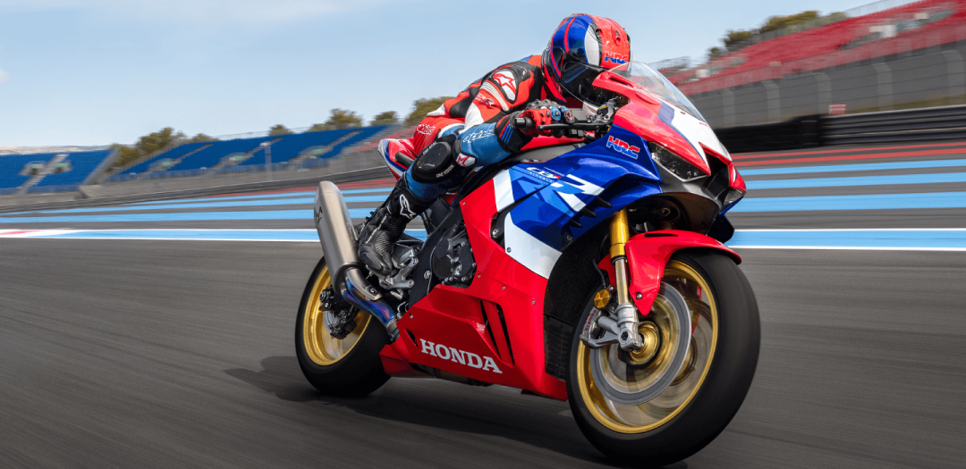 2020年本田推出cbr1000rr-r"火刃"之后,曾经让全球公升级车迷一度疯狂