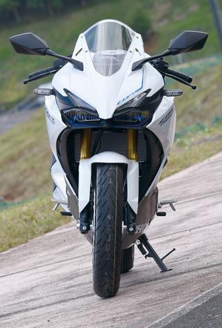 全面解析:2023本田新"cbr250rr"与老款对比