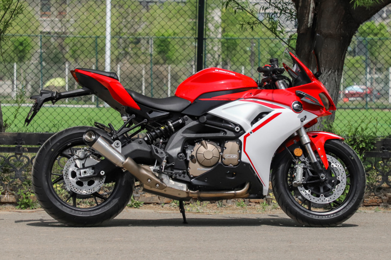 新款qjmotor赛600实拍 来自四缸的诱惑