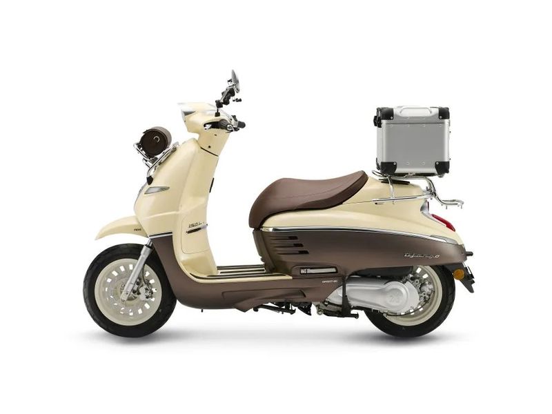 欧式踏板的浪漫代表:姜戈tt adv限量版,售价24800元