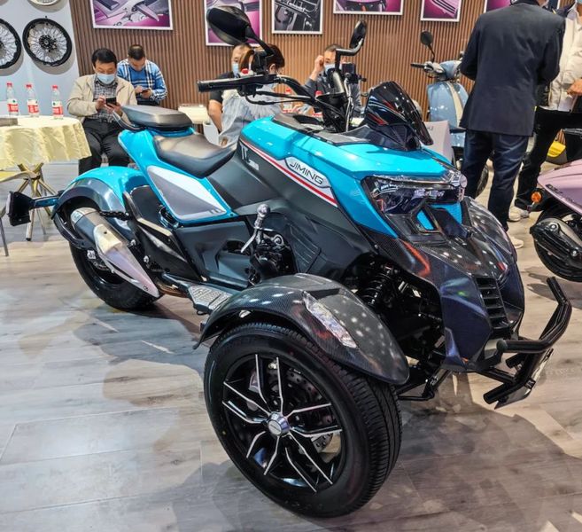 "国产庞巴迪"吉利坦途300发布,售价29999元!