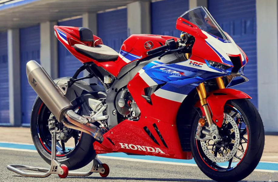 史上最强火刃参上!本田发布2024款 CBR1000RR-R SP!,摩托范