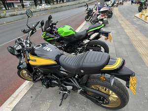 川崎 Z900RS