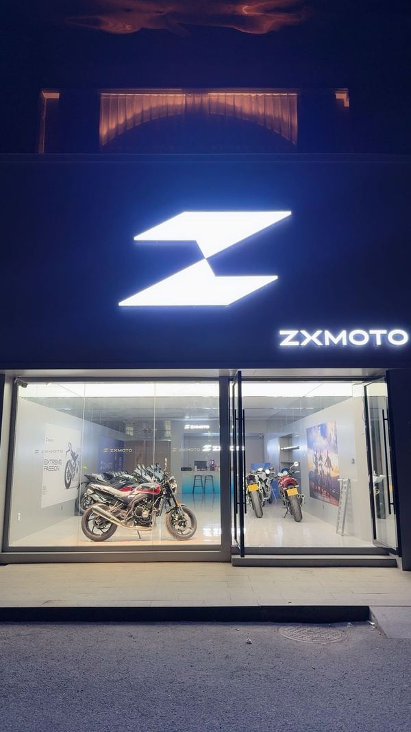 张雪机车韶关店