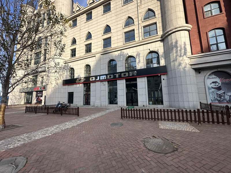 QJMOTOR摩托车哈尔滨旗舰店