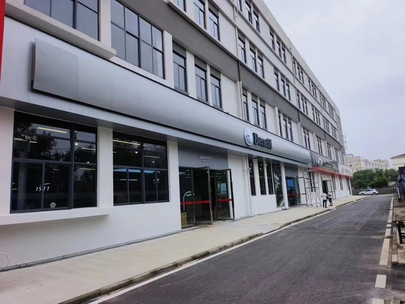 Benelli贝纳利南京店