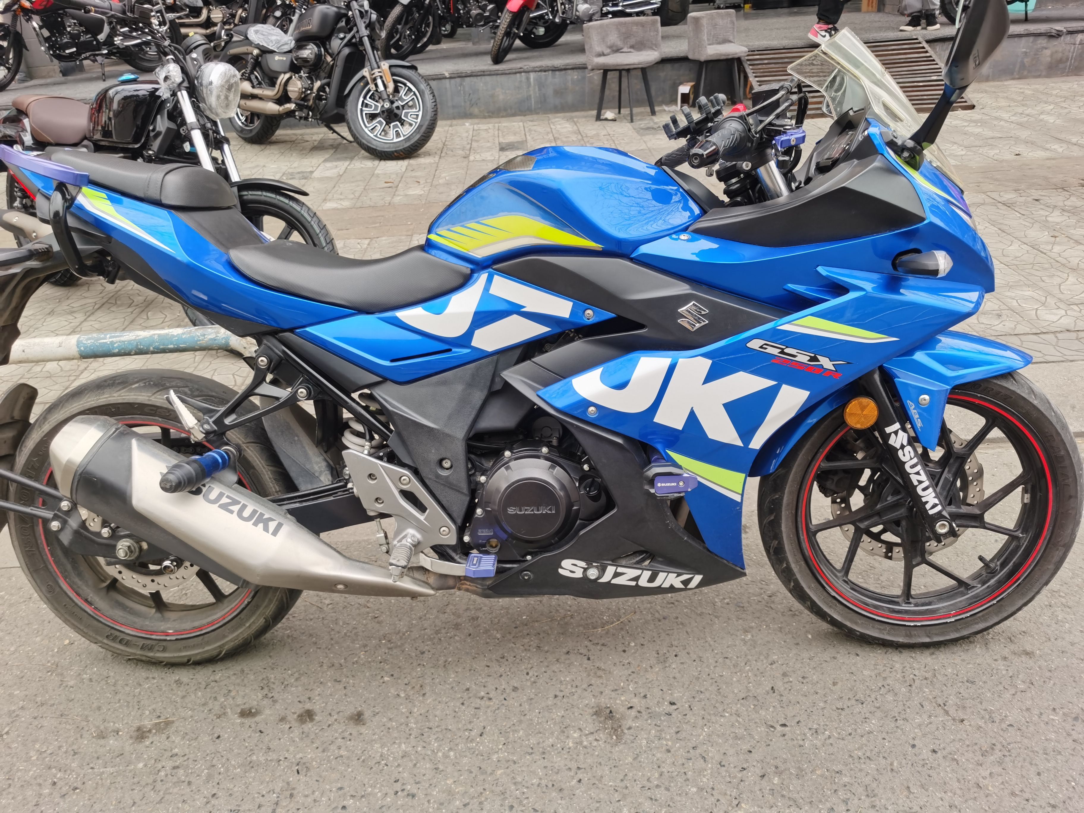 豪爵鈴木gsx250r二手摩托車_摩托範_哈羅摩托