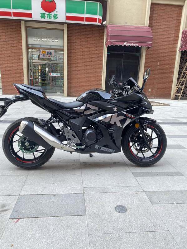 二手豪爵铃木gsx250r