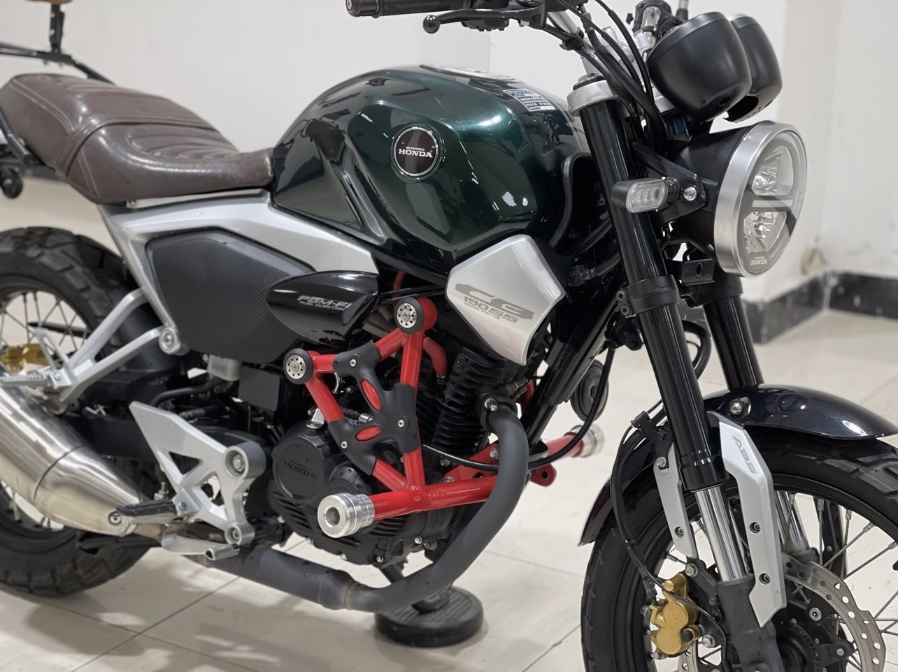 二手五羊本田鸷道 cb190ss