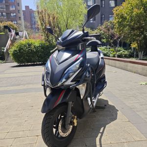 二手新大洲本田裂行 RX125Fi